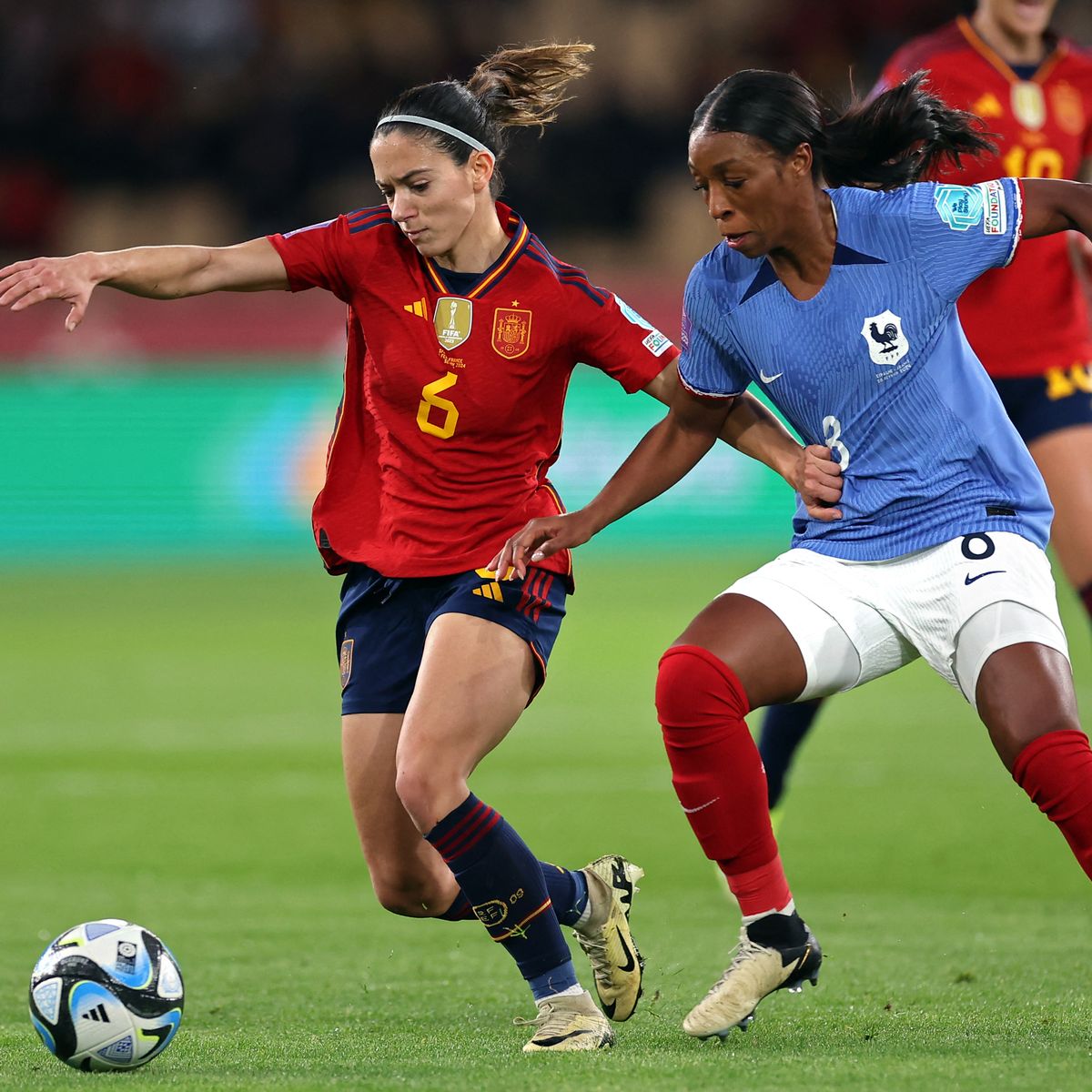 découvrez notre analyse approfondie du match entre les équipes féminines de france et d'espagne. explorez les performances, les statistiques et les enjeux de cette rencontre passionnante qui met en lumière le football féminin au plus haut niveau.