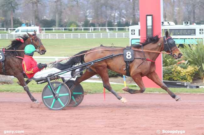 découvrez les enjeux du quinté d'enghien du 14 mars ! suivez les dernières analyses, pronostics et conseils pour maximiser vos gains sur cette course passionnante. tenez-vous informé des chevaux en lice et des cotes.